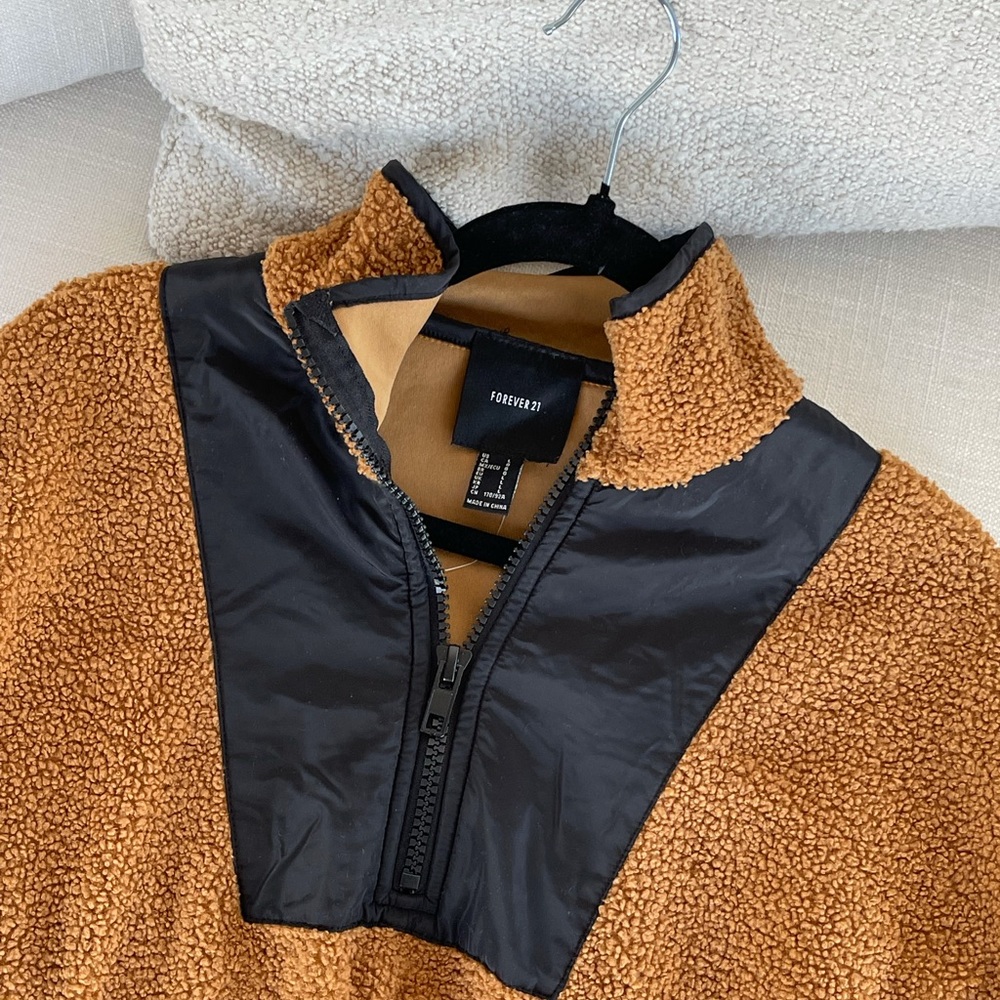 Forever 21 Burnt Orange/Tan and Black Pullover